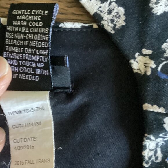 Torrid Ditsy Floral Sleeveless Peplum Top Back Cutout Plus Sz 3 (22/24/3X) #130N - Picture 8 of 8